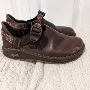 Chaco pedshed brown leather clogs